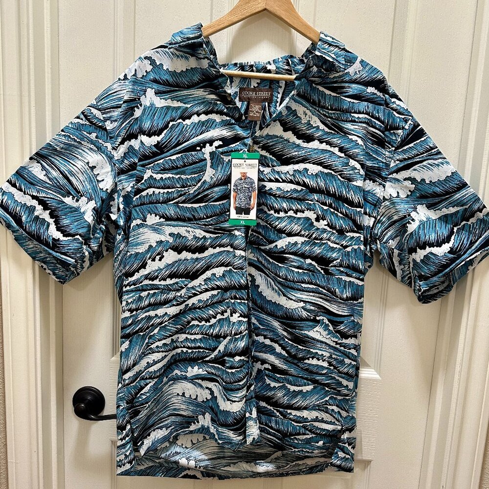 Cooke Street Men's Shirt Size XL Ocean Waves Hawaiian Islands Button Down
